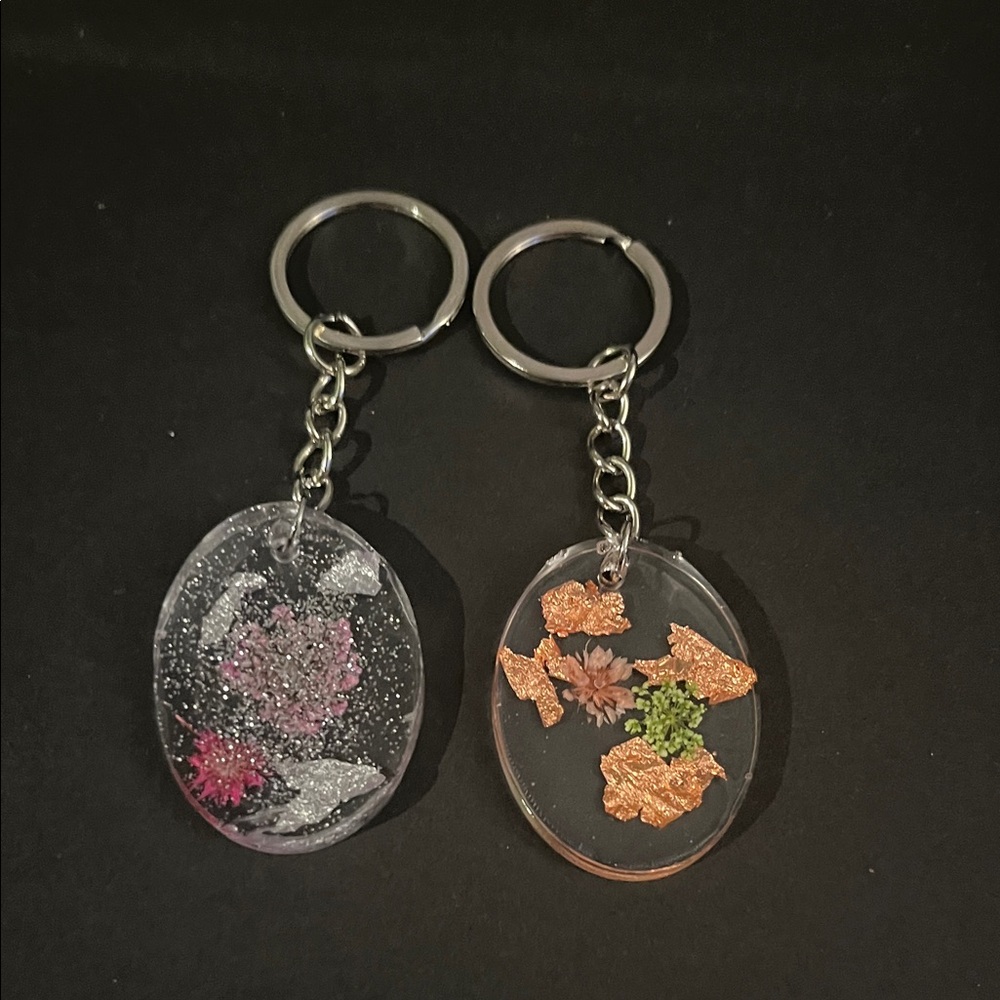 Floral Resin Keychain Set - Pink and Gold
